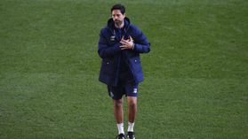 Instaurado processo disciplinar ao FC Porto devido a garrafa atirada contra Vítor Bruno