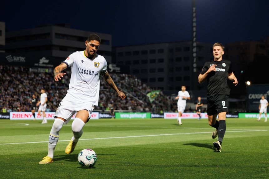 Riccieli estava na sexta temporada ao serviço do Famalicão, mas, ao que tudo indica, deverá abraçar uma nova aventura na sua carreira, desta feita na China