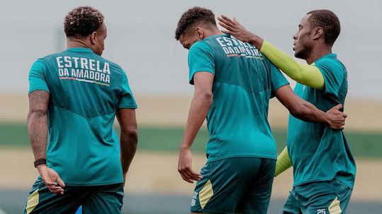 Estrela da Amadora fez jogo-treino contra o Mafra