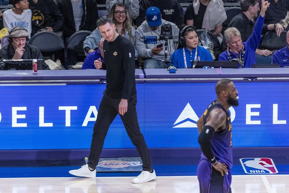 O técnico dos Lakers JJ Redick