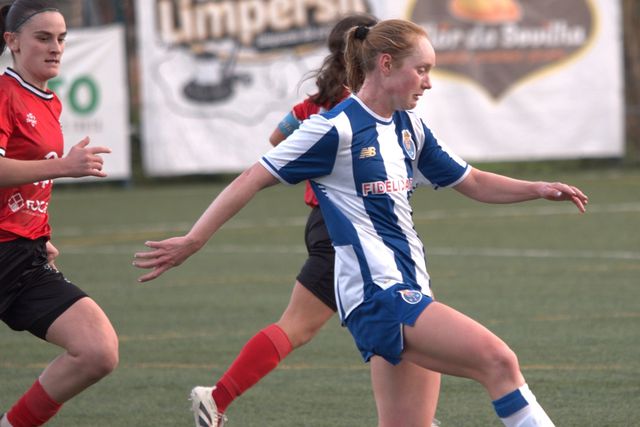 Azuis e brancas continuam em alta no futebol feminino - Foto: FC PORTO