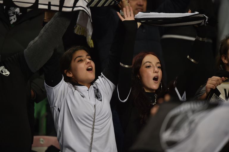 Adeptas do Vitória de Guimarães - Foto: Miguel Nunes