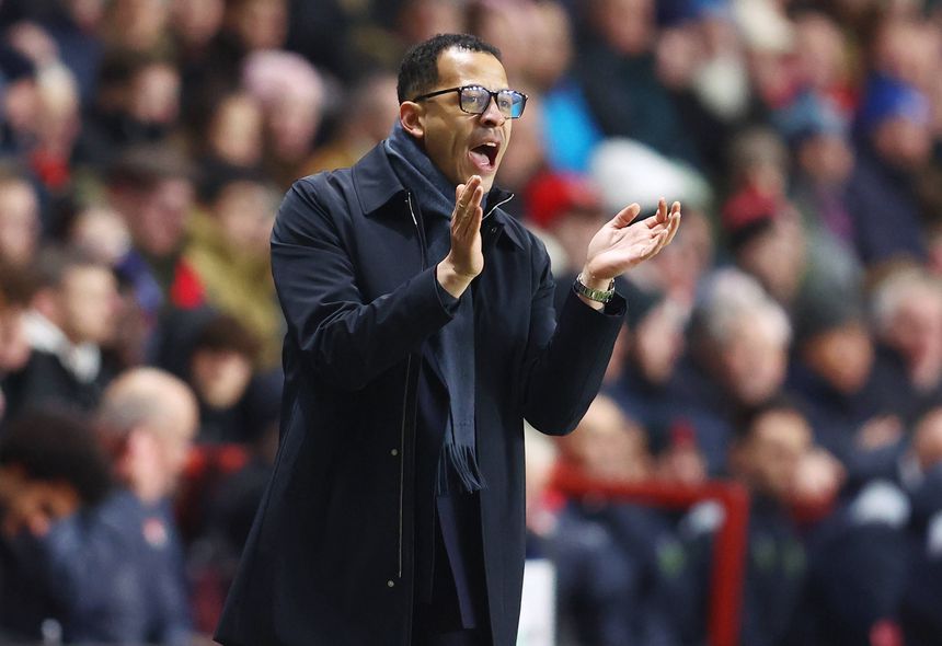 Inglês entrou com o pé direito nos 'blues'