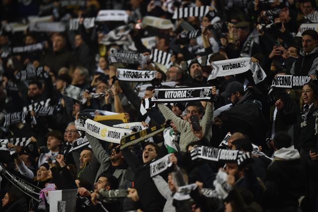 Adeptos do Vitória de Guimarães - Foto: Miguel Nunes