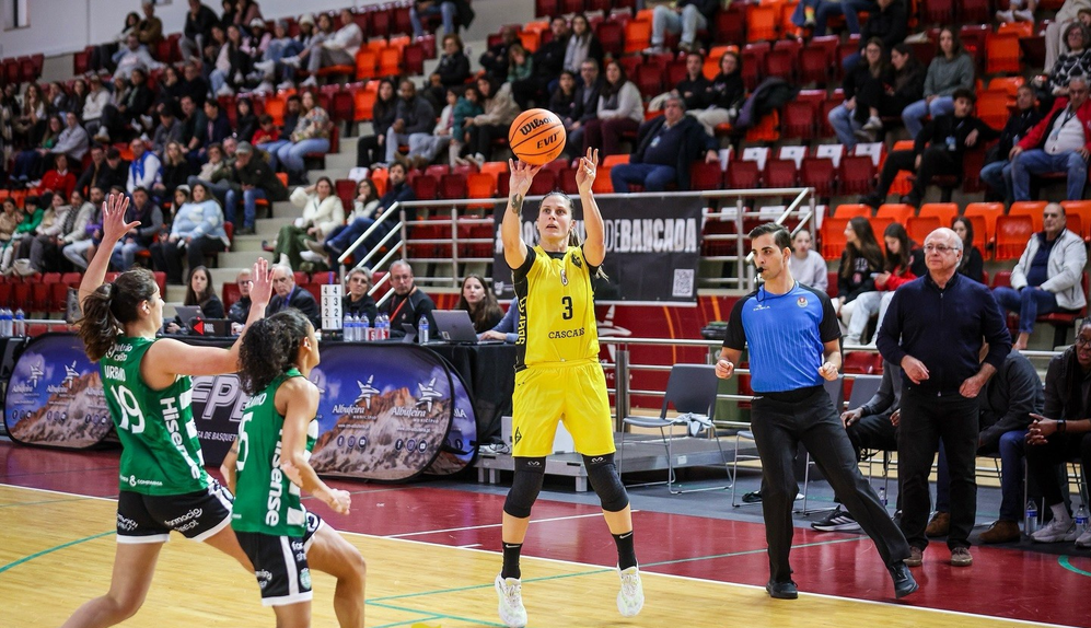 Milica Ivanovic marcou 13 pontos para a formação de Carcavelos     Fotografia FPB