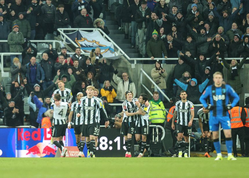 O Newcastle segue em frente na Taça de Inglaterra após derrotar o Bournemouth nas grandes penalidades