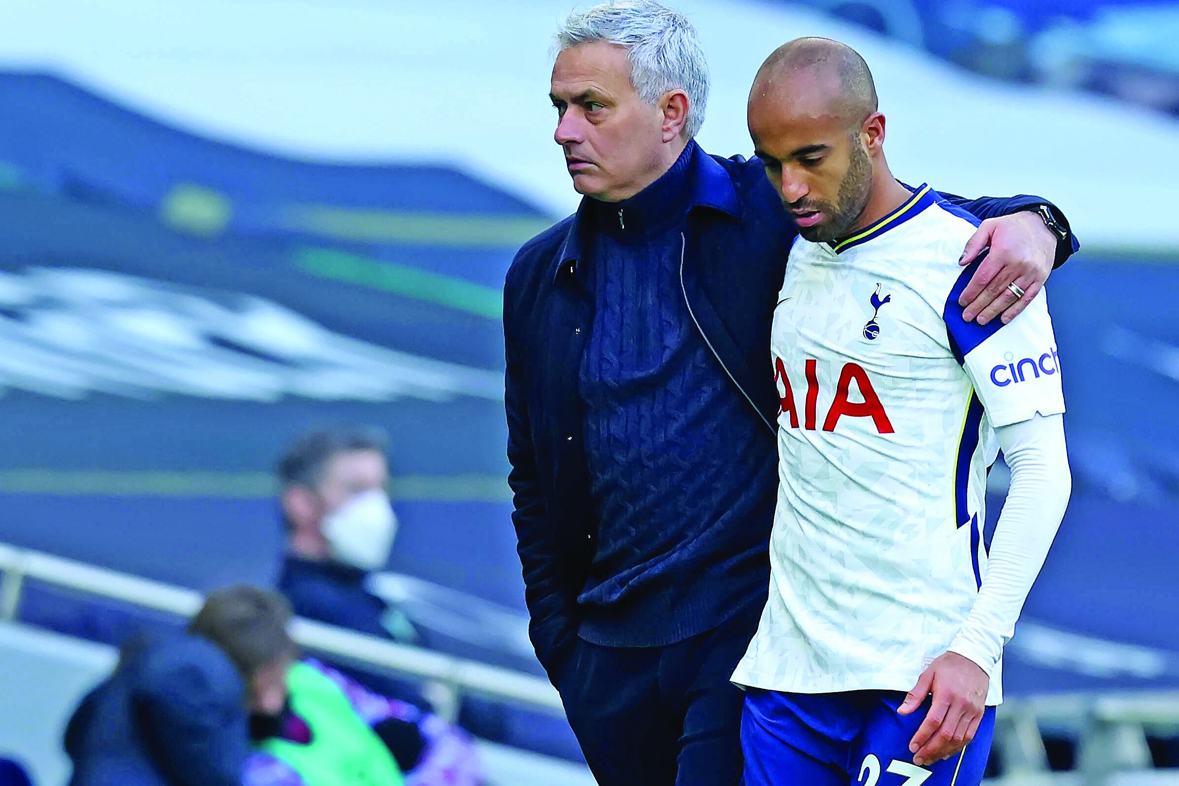 «Acredito que Mourinho pode ter muito sucesso no Benfica», partilha Lucas Moura, que considera o treinador «um amigo» — Foto: IMAGO