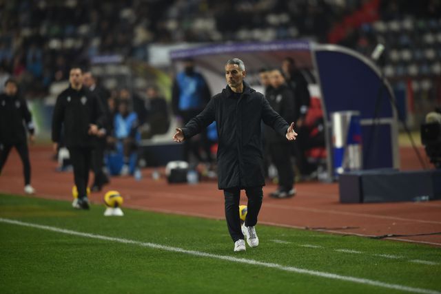 Carlos Vicens lamentou a não conquista de um troféu - Foto: Miguel Nunes