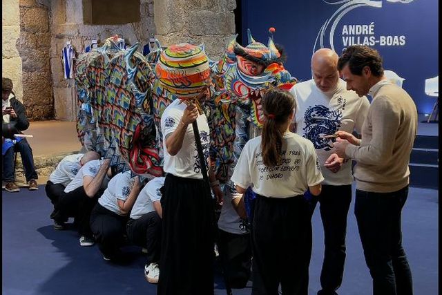 O Ano do Dragão: Villas-Boas celebra entrada no novo ano chinês