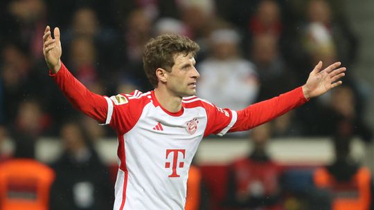 Muller critica Bayern: «Faltou-nos coragem e liberdade a jogar»