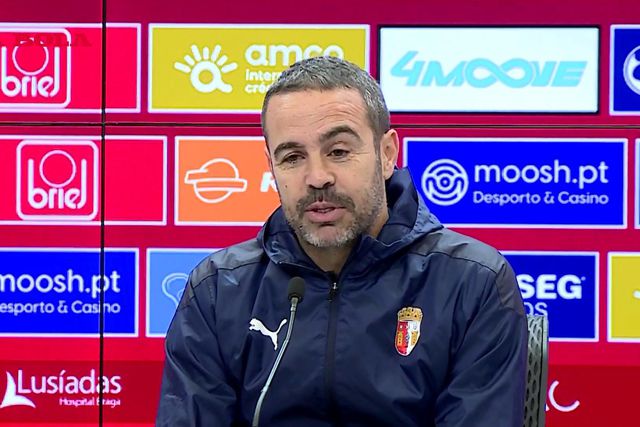 Artur Jorge: «Temos duas equipas que procuram, de facto, a baliza adversária»