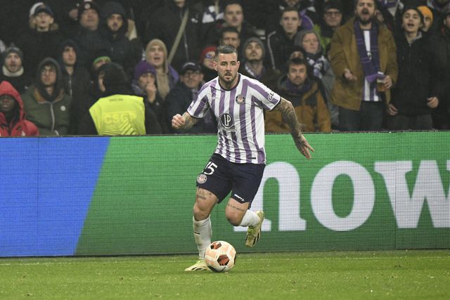 Médio do Toulouse sobre o Benfica: «Podemos vencer qualquer equipa do mundo»