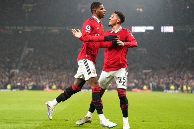 Marcus Rashford e Jadon Sancho com a camisola do Manchester United