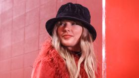 Taylor Swift assobiada no Super Bowl e reagiu assim (vídeo)