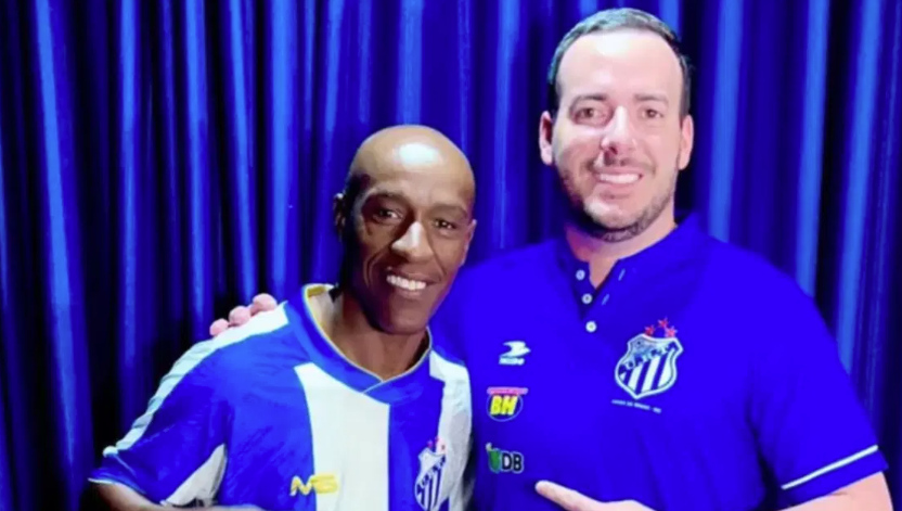 Clube brasileiro volta a contratar maior ídolo... aos 52 anos 