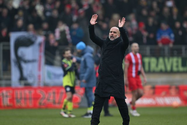 Pep Guardiola, treinador do Manchester City