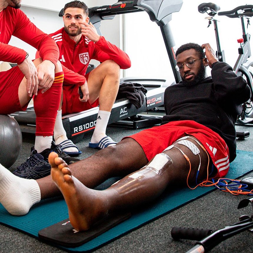 Antoine Baroan recupera da lesão na Vila das Aves - Foto: AFS Vila das Aves/Instagram