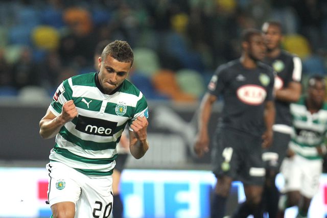 Labyad festeja com a camisola do Sporting - Foto: Miguel Nunes