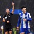 Luís Godinho foi o árbitro do clássico