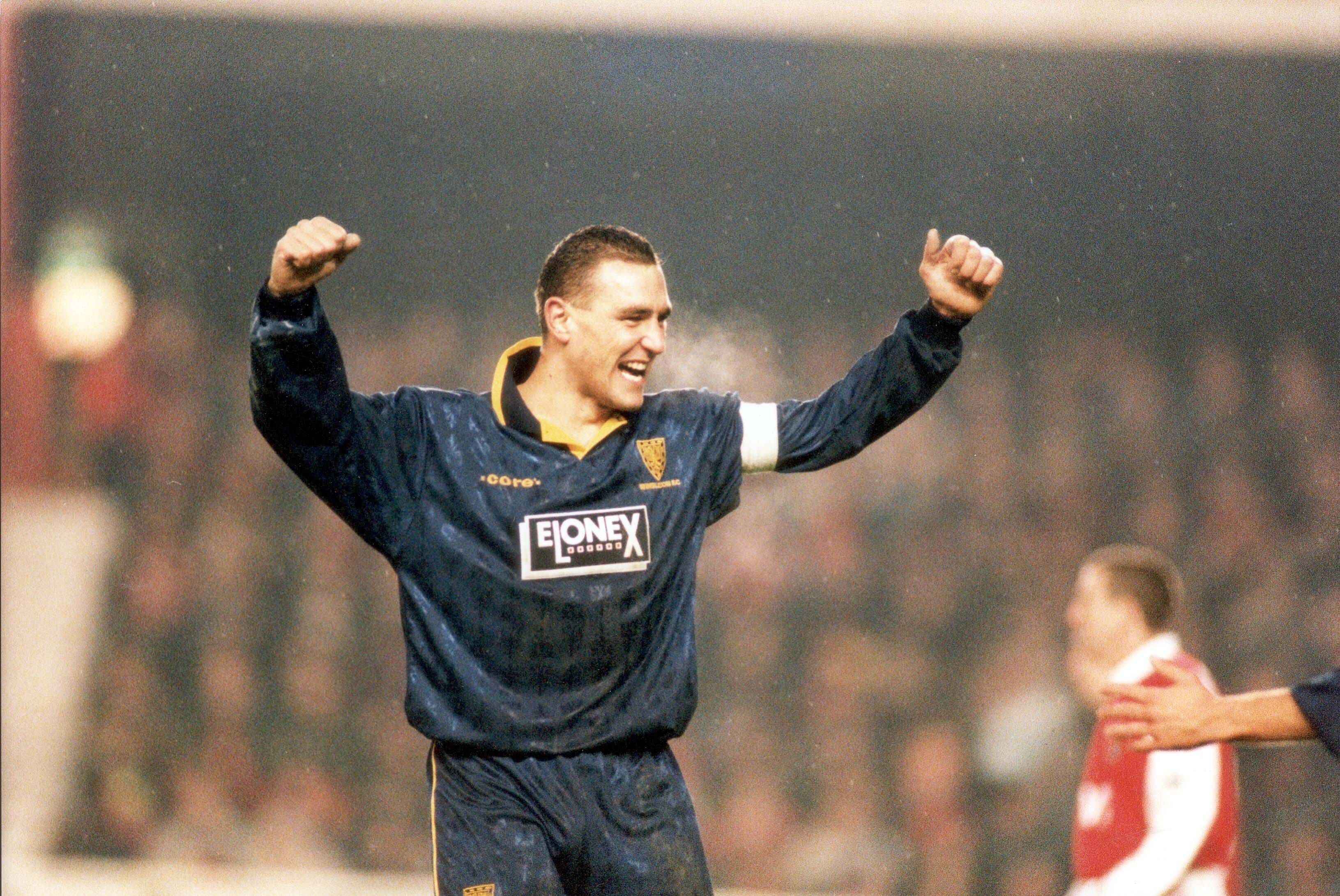 Vinnie Jones - Mais duro era impossível. Um dos vilões do futebol inglês (que transitou para o cinema) foi um dos impulsionadores conquista da Taça de Inglaterra pelo Wimbledon, em 1987/88 - Foto: IMAGO