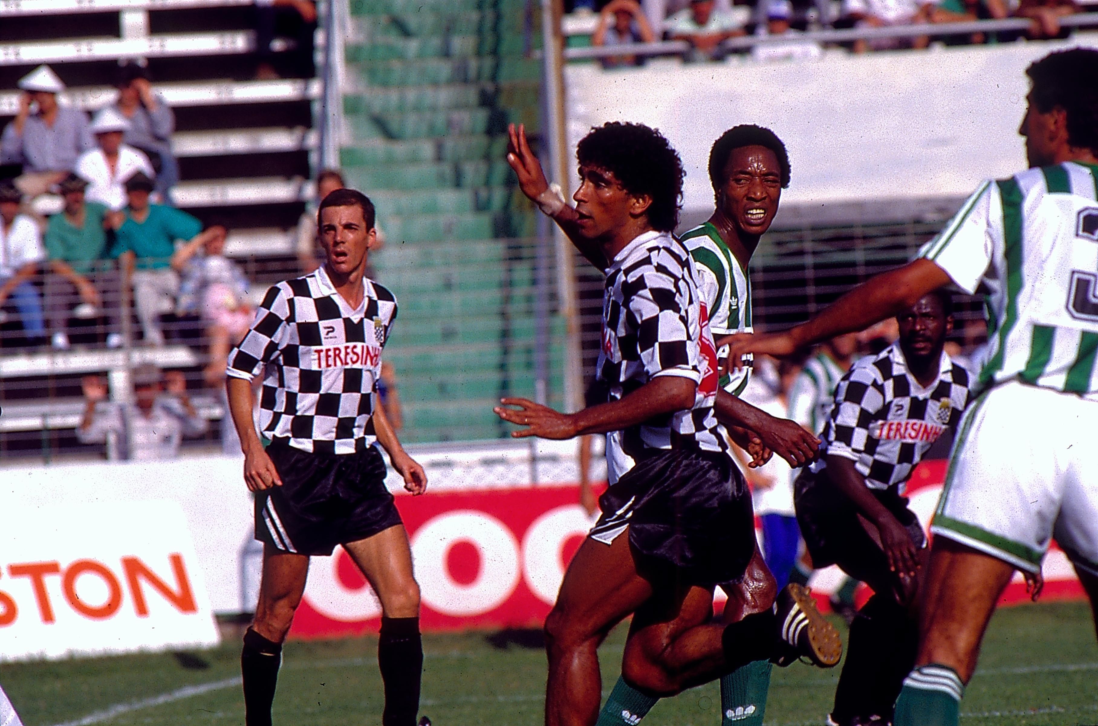 16.º: Jorge Andrade (Brasil), 78 golos entre Farense, Boavista, FC Porto e Marítimo - Foto: ASF/PRESS PHOTO AGENCY
