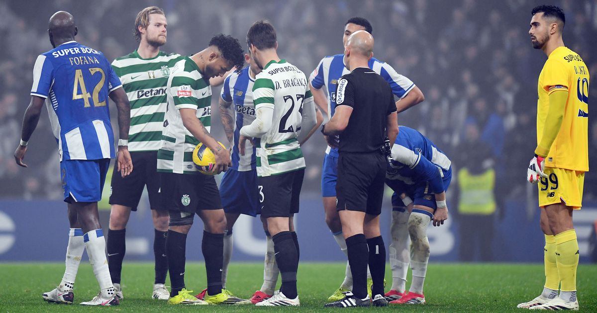 Clássico FC Porto-Sporting: mais de 38 mil euros de multas e nem a faixa a Varandas escapou