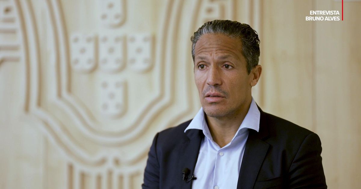 Bruno Alves: «Bednarek e Thiago Silva? Gosto da liderança dos dois»