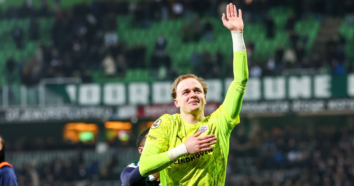 Central que passou a ser guarda-redes vai manter titularidade no PSV