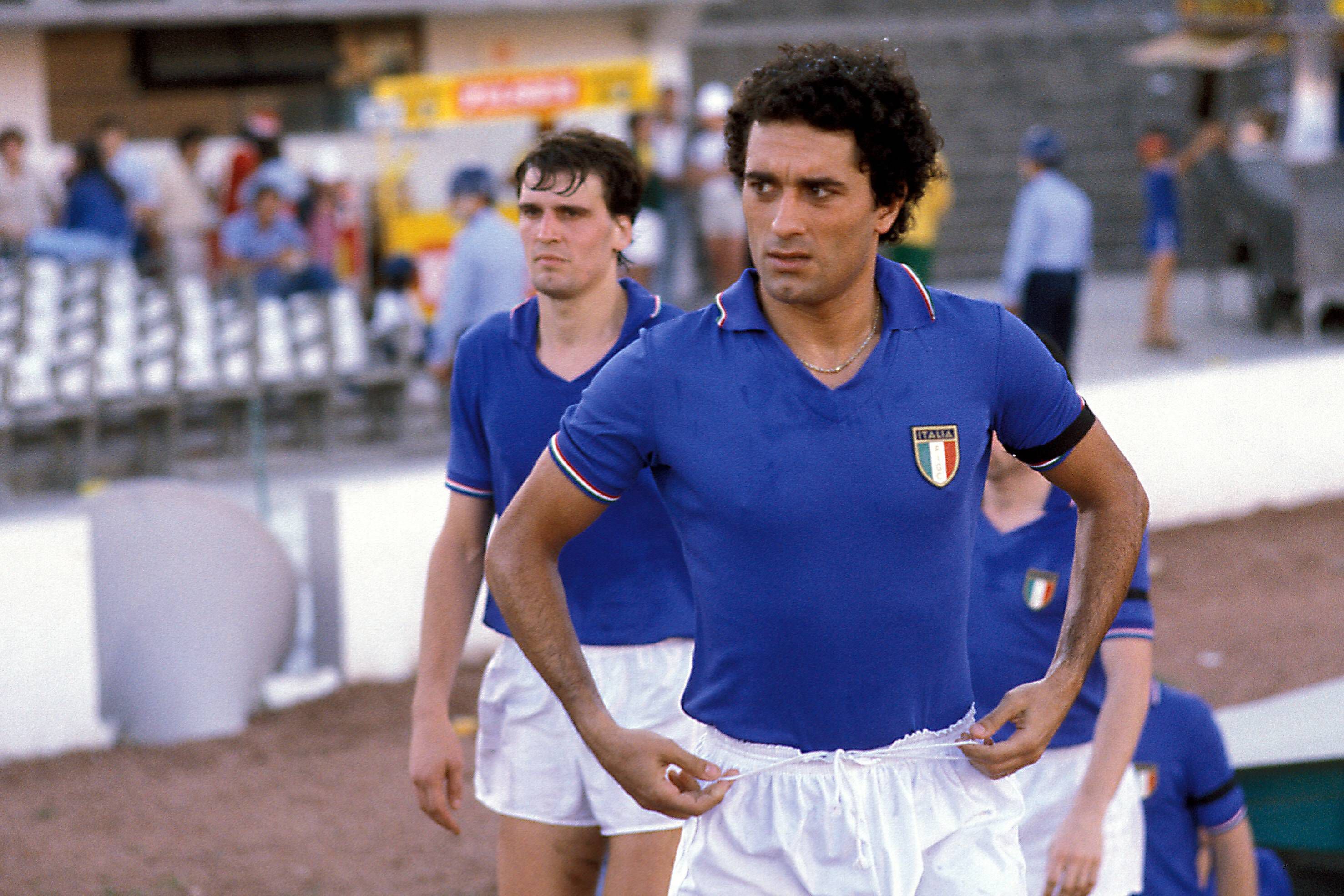 Claudio Gentile - O antigo defesa central italiano precisou de cometer 23 faltas para travar Maradona na fase de grupos do Mundial de 1982 - Foto: IMAGO