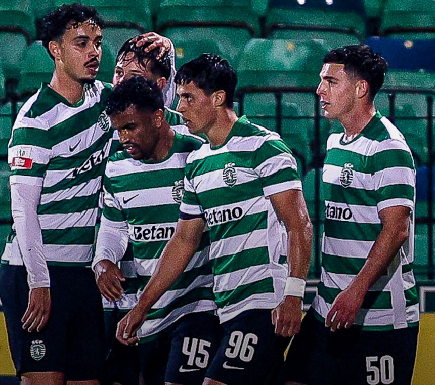 Festa dos jogadores do emblema leonino depois de uma vitória esclarecedora na Capital do Móvel - Foto: Liga Portugal