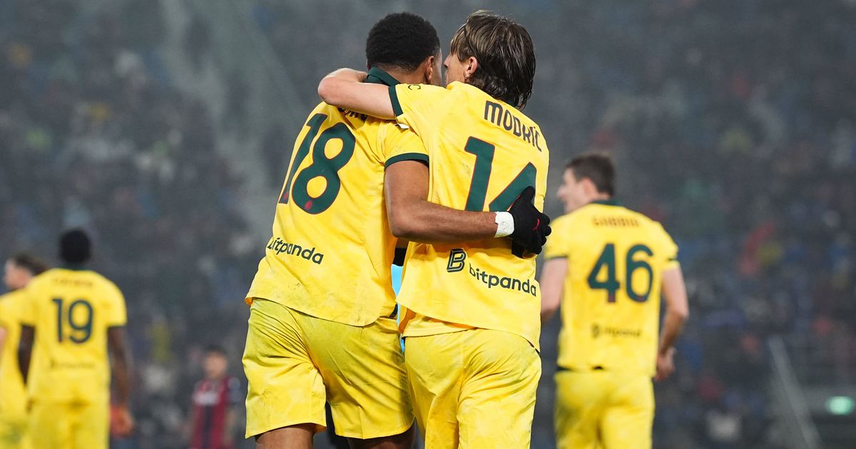 «Se eu tentar um passe desses, desloco a anca. É inacreditável Modric ter 40 anos...»