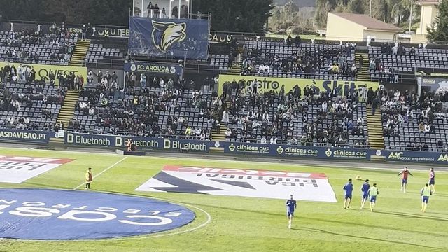 Arouca também já em aquecimento
