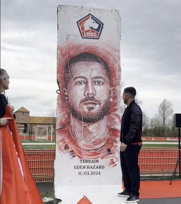Hazard regressa ao Lille e é homenageado com nome em campo de treinos