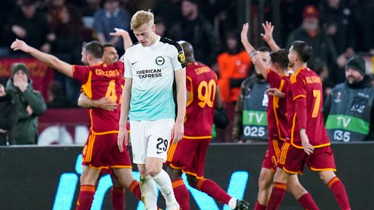 Liga Europa: Brighton faz queixa à UEFA sobre golo da Roma