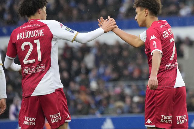 Ligue 1: Mónaco vence em Estrasburgo e pressiona Brest