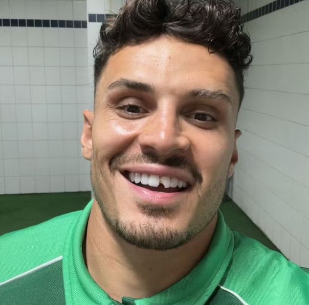 Veiga partiu dente em pleno jogo e Palmeiras… capitalizou