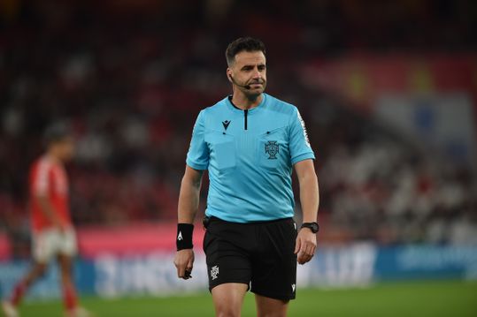 A análise de Duarte Gomes à arbitragem do Benfica-Estoril: erro grosseiro na Luz