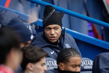 Danilo entende Luis Enrique: «Acho normal Mbappé estar no banco às vezes»