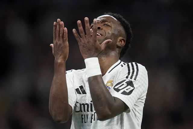 Vinícius em maus lençóis por causa de jogadora de voleibol menor de idade