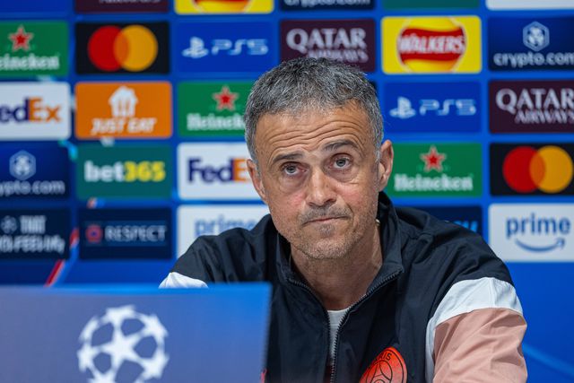Luis Enrique na conferência de imprensa de antevisão ao jogo do PSG com o Liverpool, em Anfield