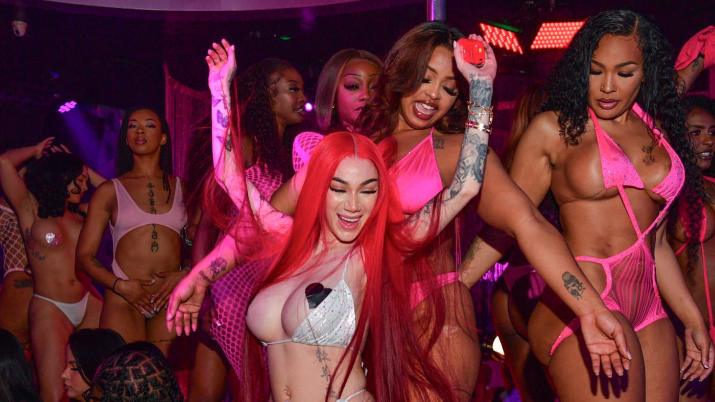 Atlanta Hawks Magic City night