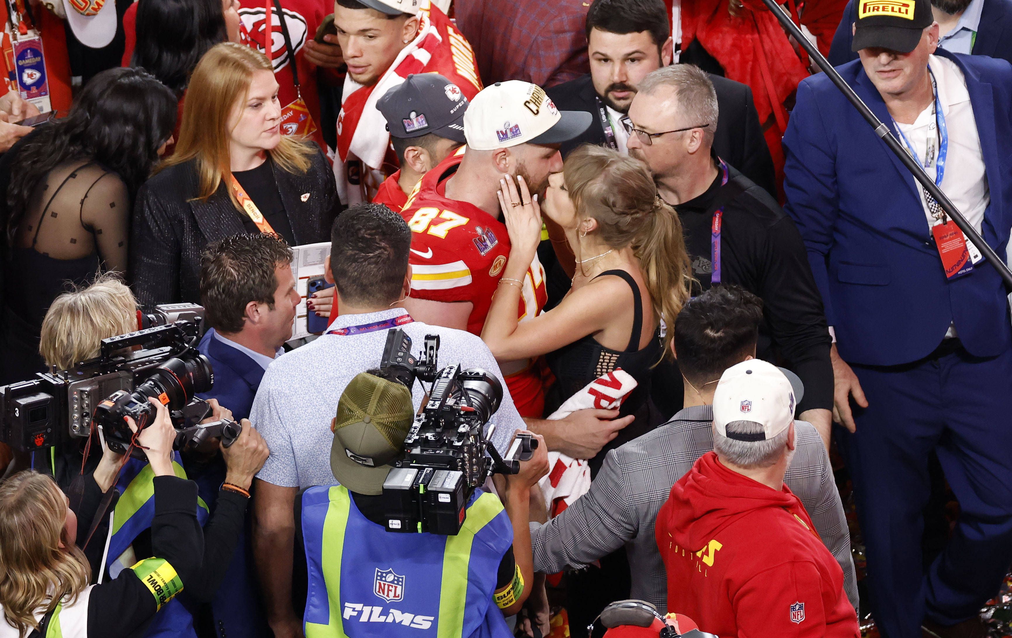 Travis Kelce e Taylor Swift  - Foto: Imago