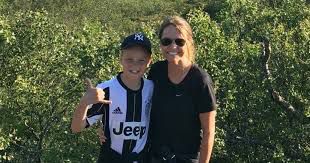 Schjelderup com a mãe, Gro Anita Raedegard - Foto: D. R.