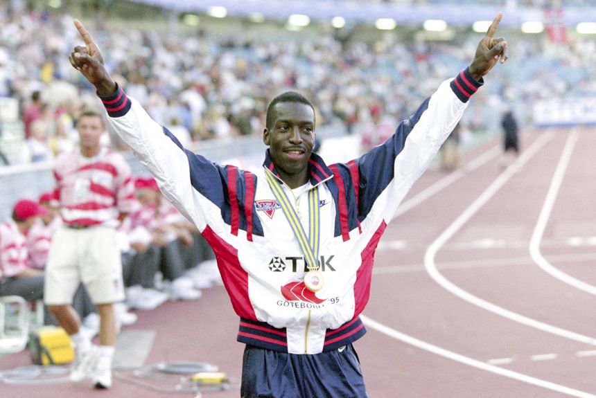 Michael Johnson em mais um momento de glória, em Gotemburgo1995. IMAGO