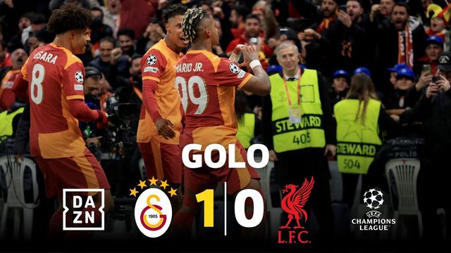 Galatasaray só precisou de sete minutos para surpreender o Liverpool
