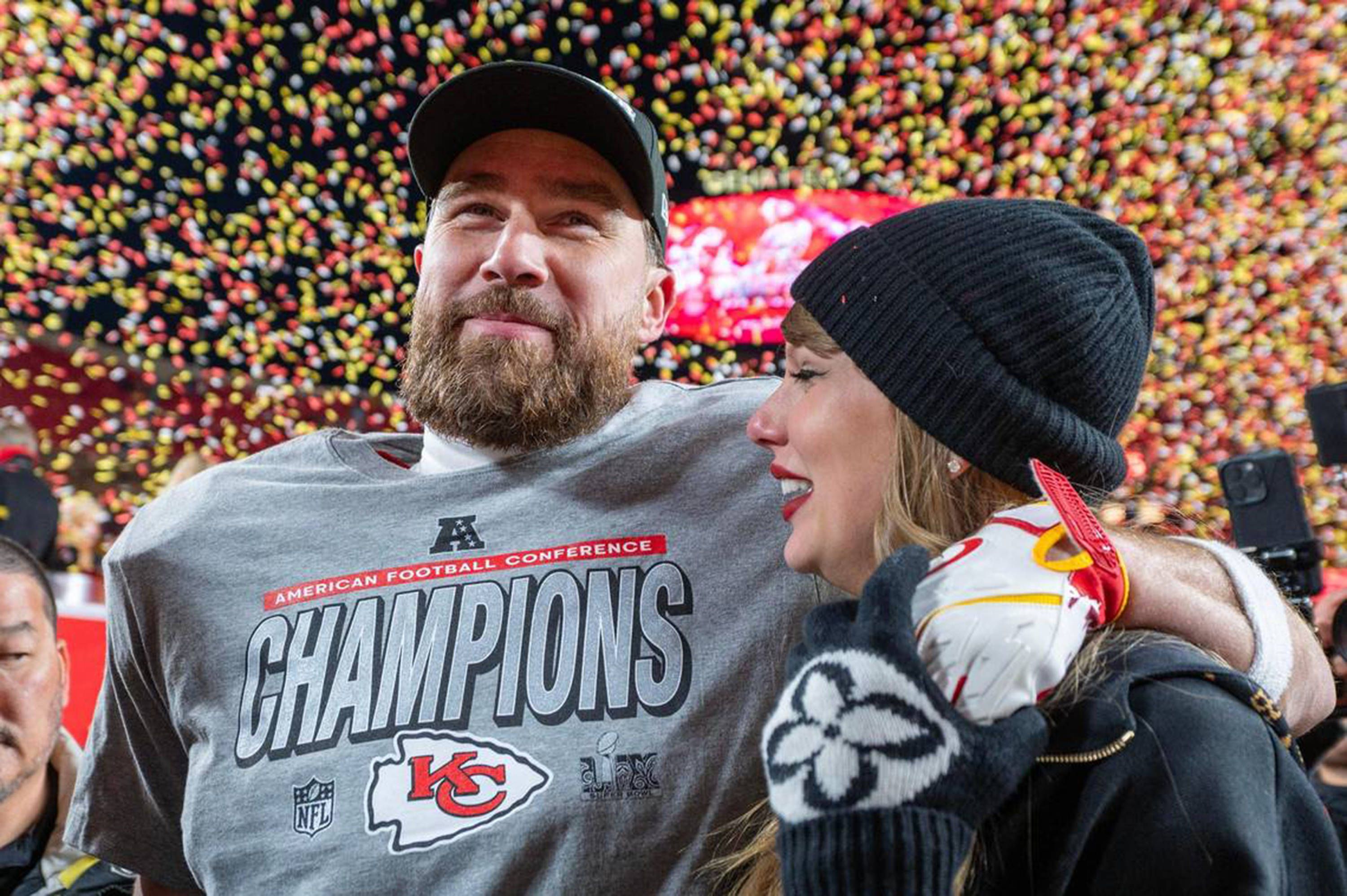 Travis Kelce e Taylor Swift  - Foto: Imago