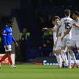 Swansea de Vítor Matos vence em Portsmouth e sobe ao 10.º lugar