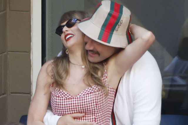 Travis Kelce e Taylor Swift  - Foto: Imago