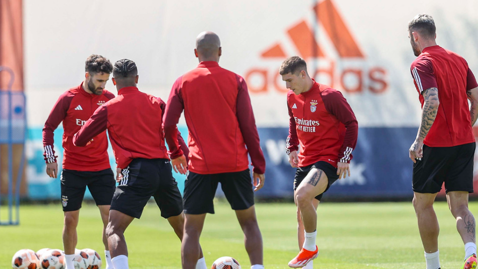 Uma baixa no treino do Benfica