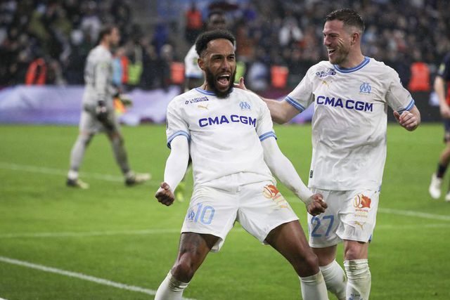 Aubameyang confessa admiração por Di María